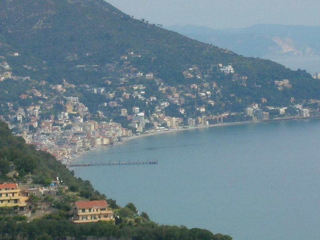 Il Nido Rifatto Bed & Breakfast Laigueglia Exterior photo