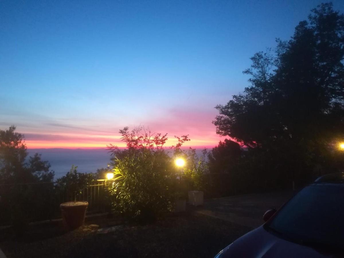 Il Nido Rifatto Bed & Breakfast Laigueglia Exterior photo